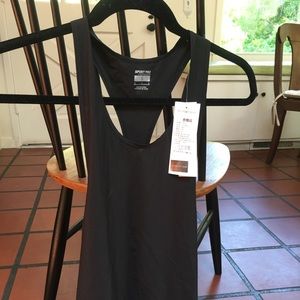 Black workout tank